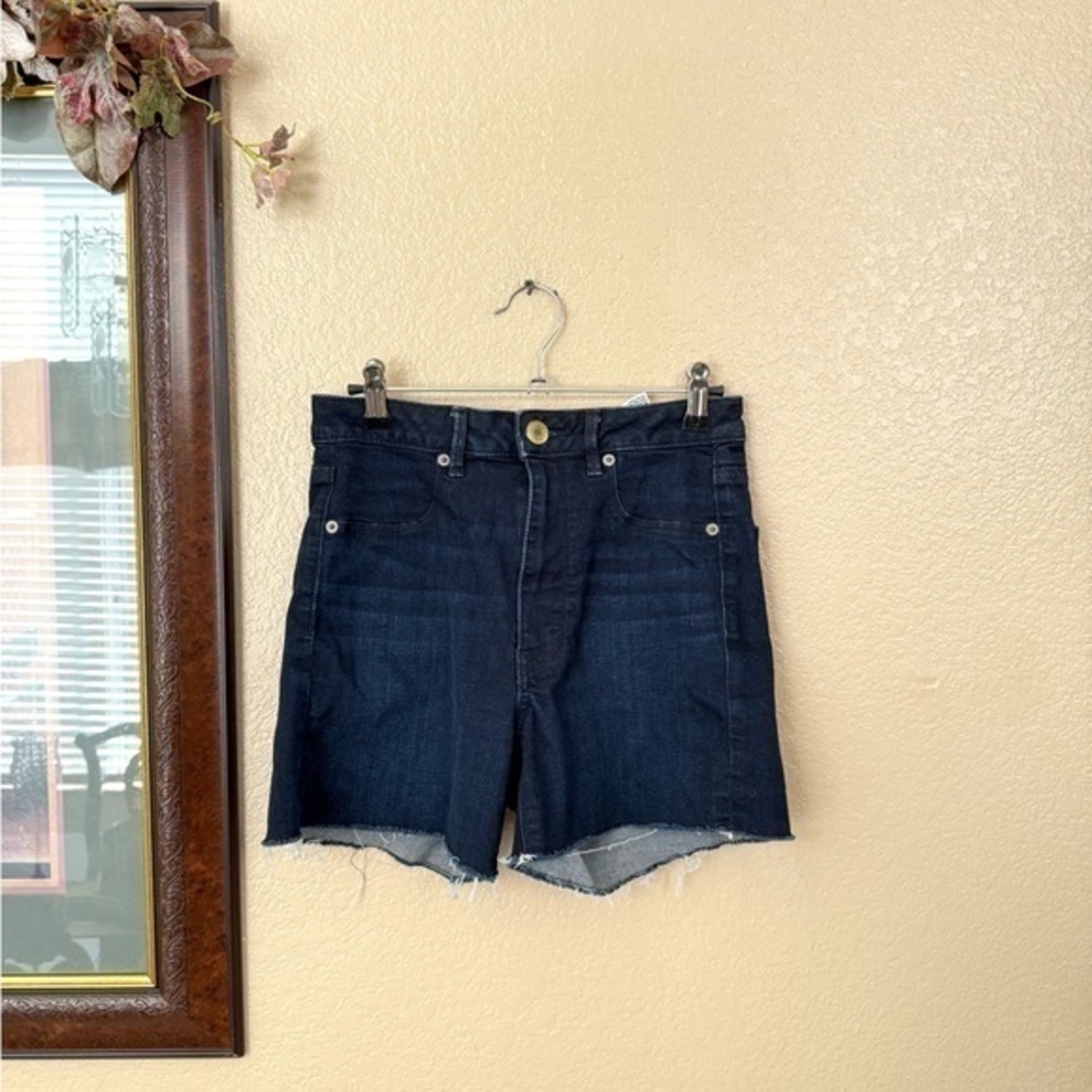 American Eagle Outfitters Super Stretch High Rise Shorts Size 6 - Picture 1 of 4